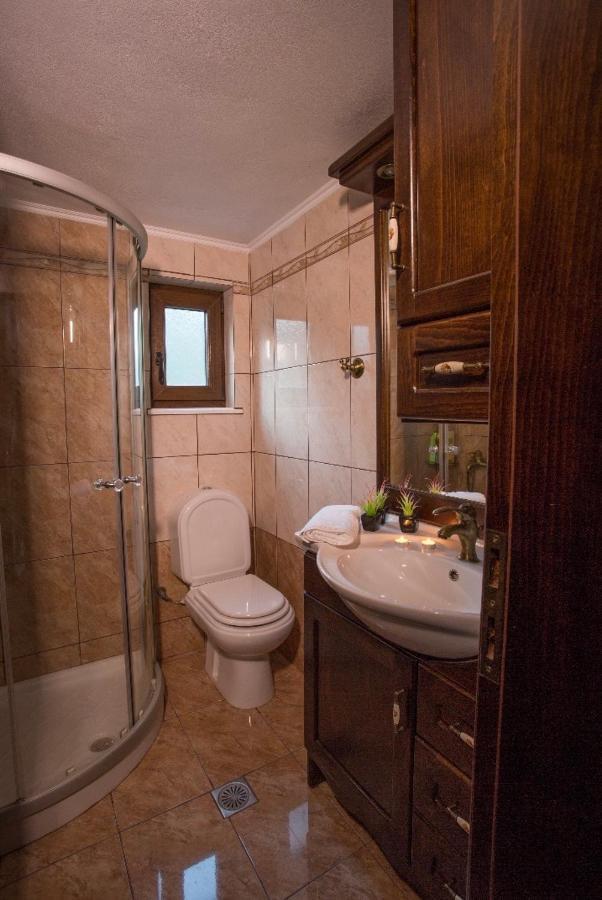 Serenity Resort Vrísai Екстериор снимка