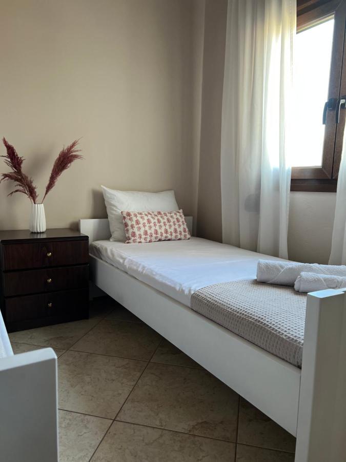Serenity Resort Vrísai Екстериор снимка